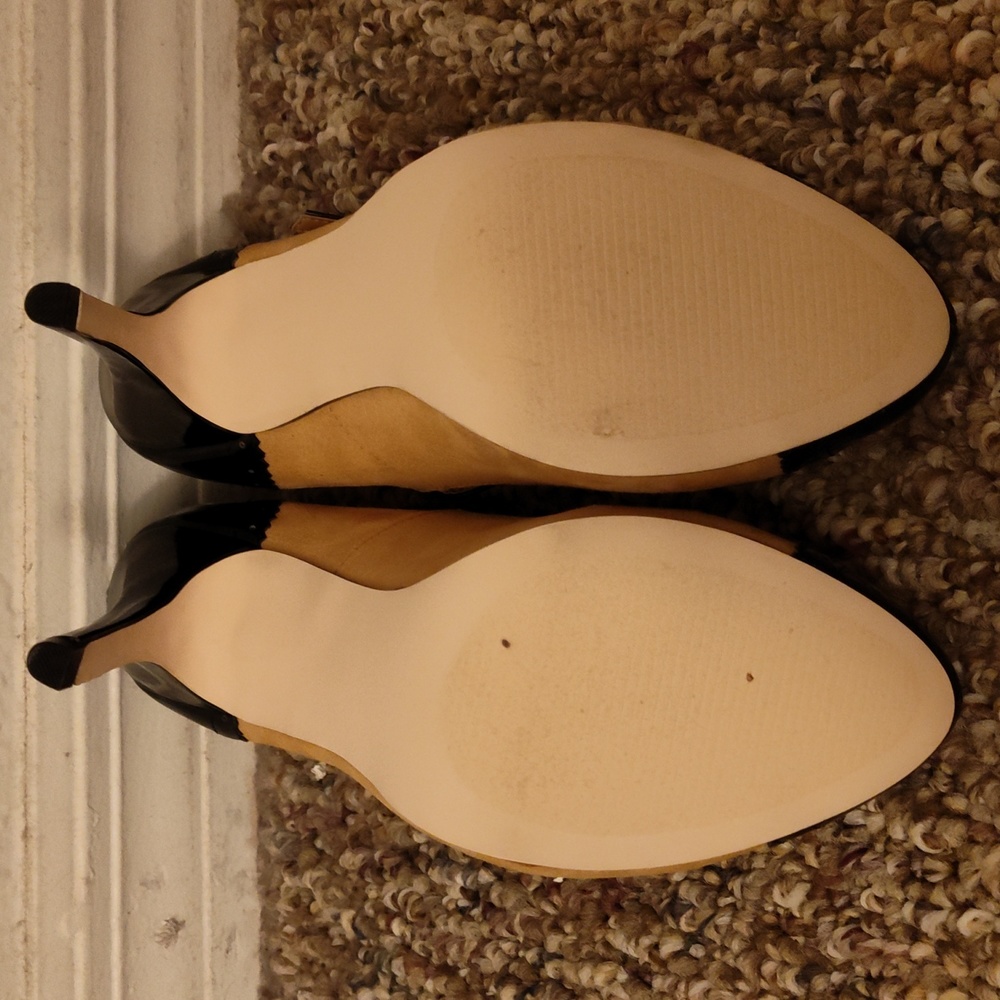 Shoe - Picture 4 of 4
